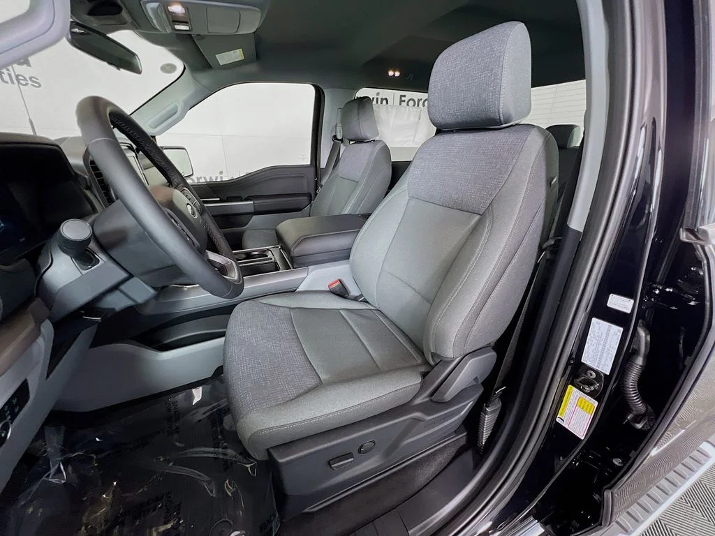 New 2026 Agate Black Metallic Ford XLT image 23