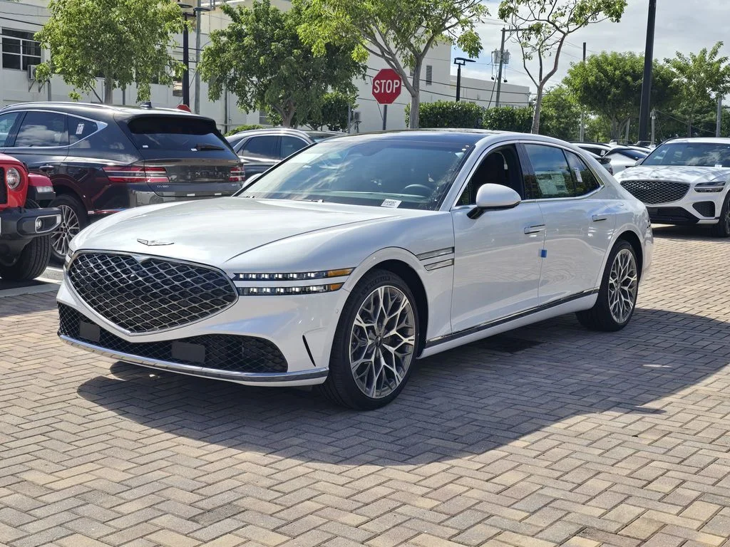 New 2026 White Genesis 3.5T e-SC image 1