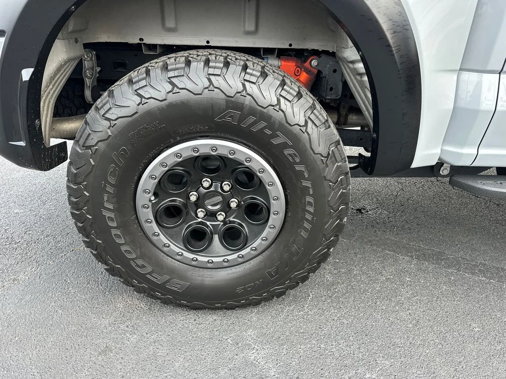 Used 2025 White Ford Raptor image 17