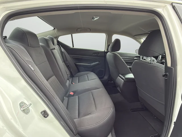 Used 2025 White Nissan 2.5 SV image 25