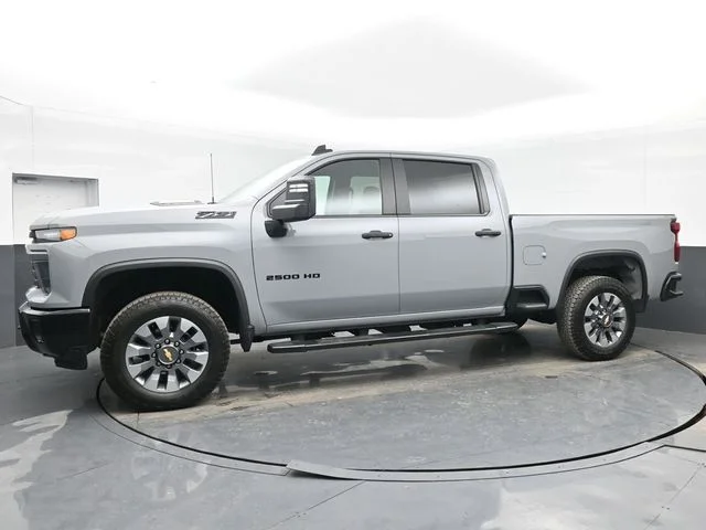 Used 2024 Gray Chevrolet Custom image 10