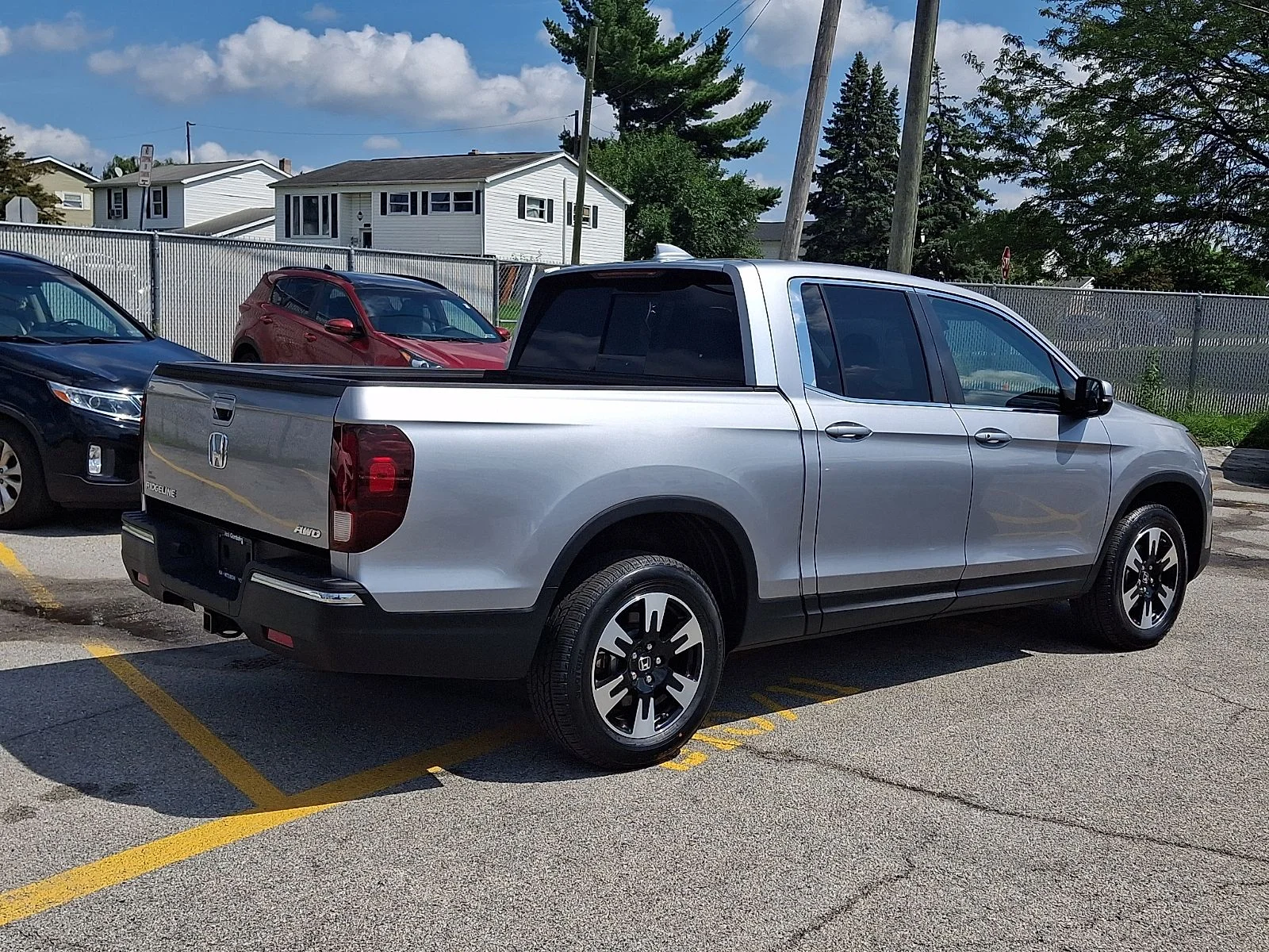 Used 2020 Silver Honda RTL image 2