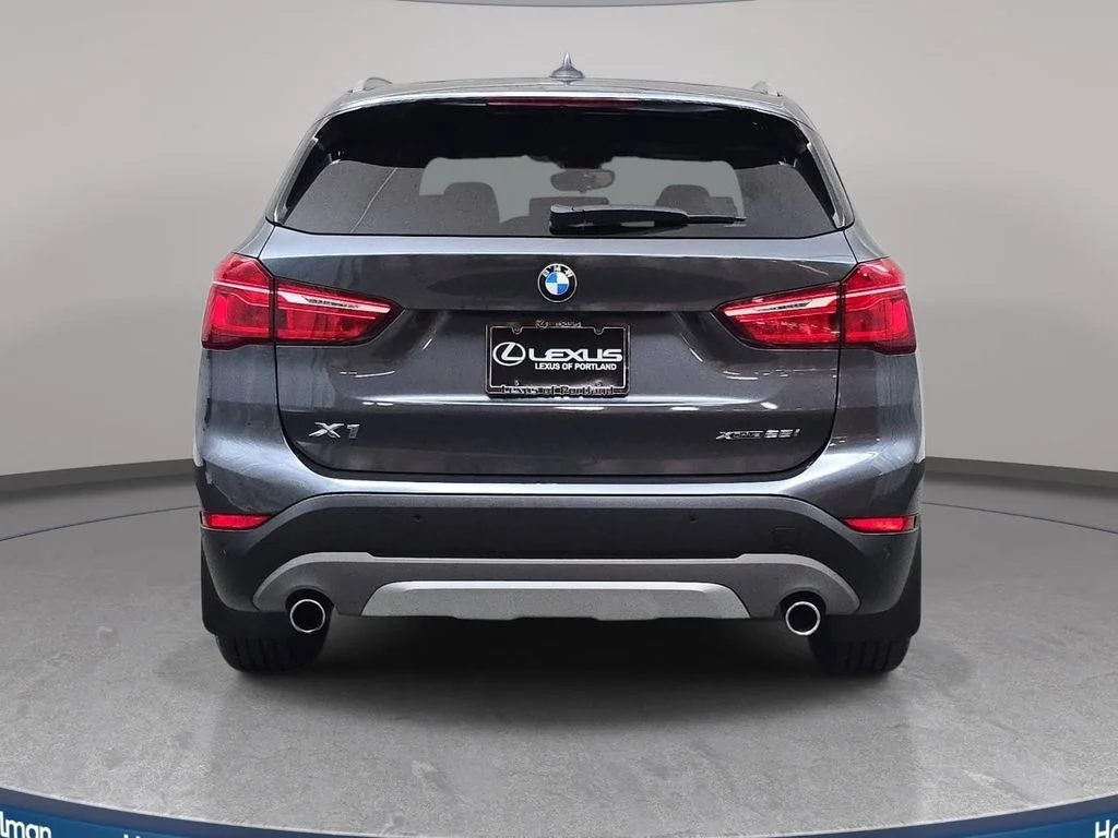 Used 2019 Gray BMW xDrive28i image 7