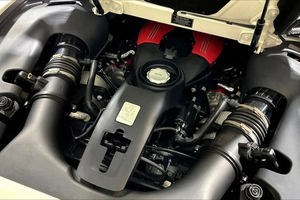 Used 2019 Bianco Avus Ferrari  image 25
