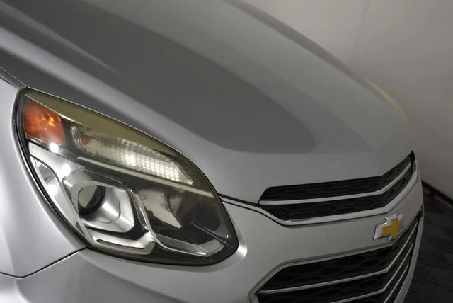 Used 2017 Silver Chevrolet LT image 10