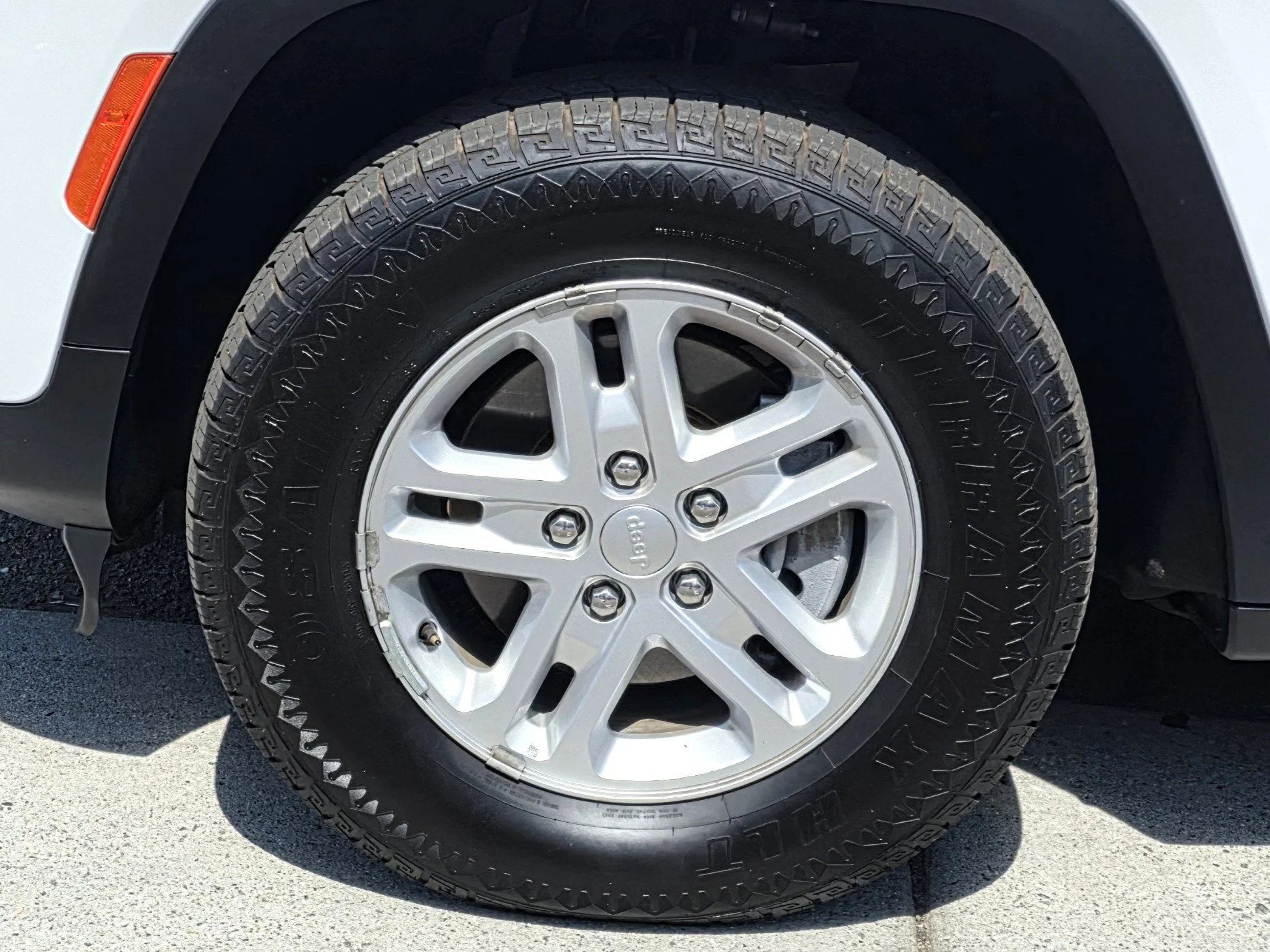 Certified Used 2024 Bright White Clearcoat Jeep Laredo image 9