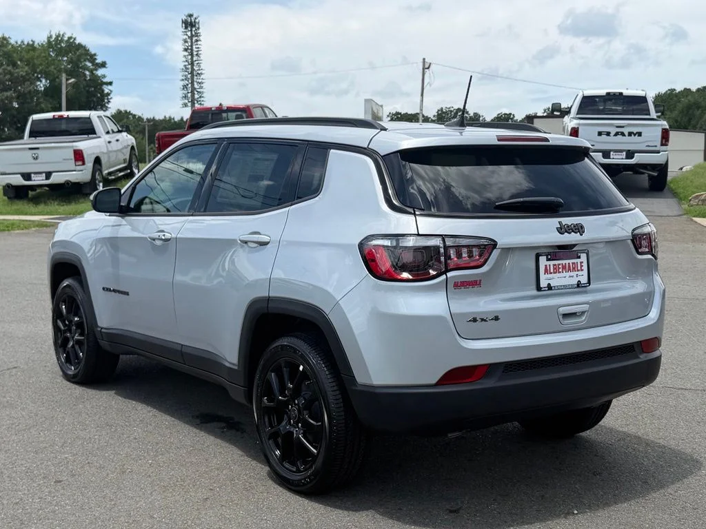 New 2026 Silver Jeep Latitude image 7