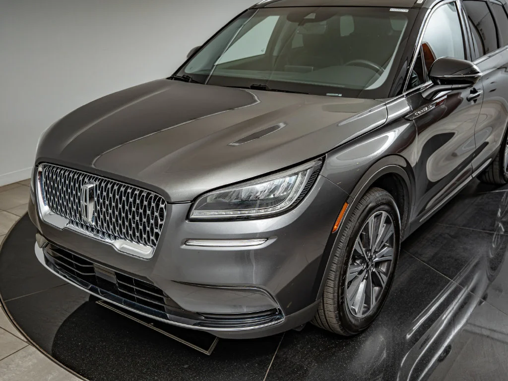 Used 2022 Gray Metallic Lincoln Reserve image 14