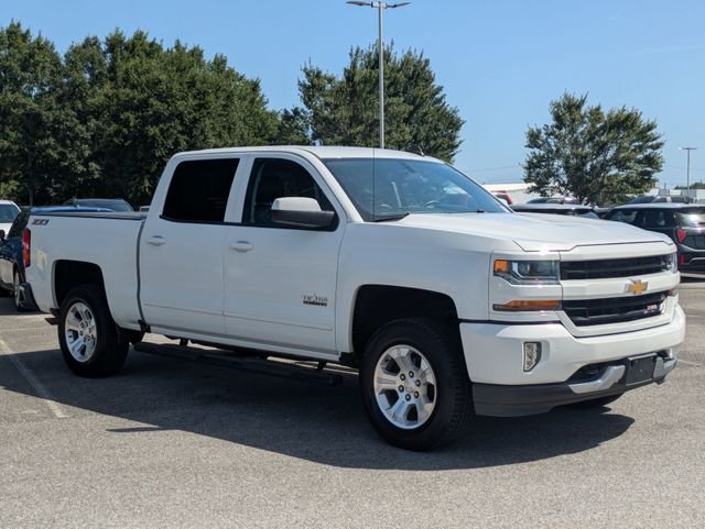 Used 2017 White Chevrolet LT image 7