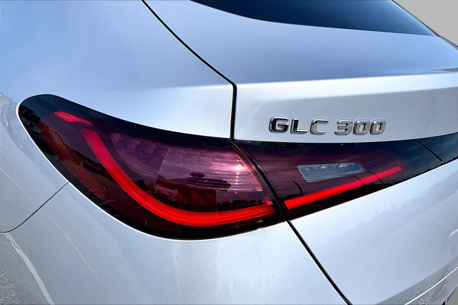 Used 2024 Cirrus Silver Metallic Mercedes-Benz GLC 300 image 29