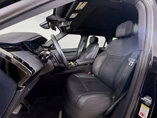 Certified Used 2023 Black Land Rover SE Dynamic image 11