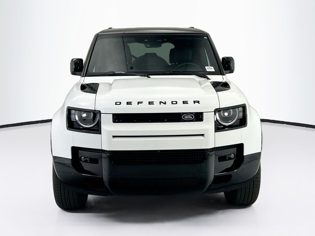 New 2026 Fuji White Land Rover X-Dynamic SE image 2