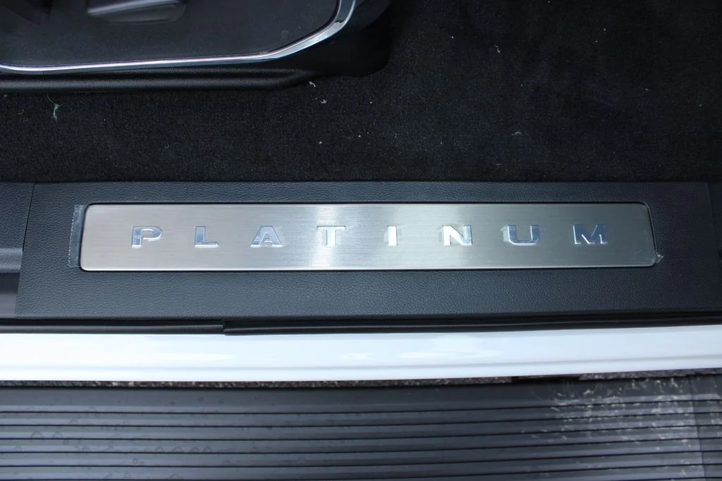 New 2026 Star White Metallic Tri-Coat Ford F-250® Platinum® image 40