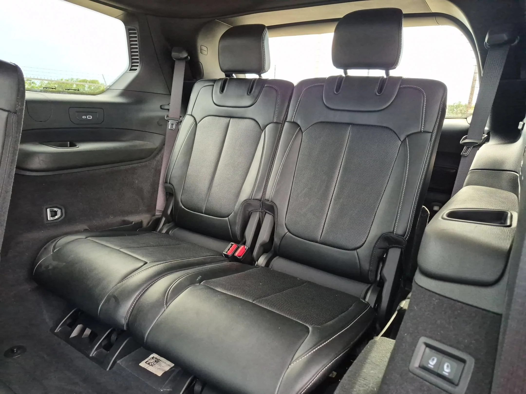 Used 2023 Gray Jeep Overland image 28