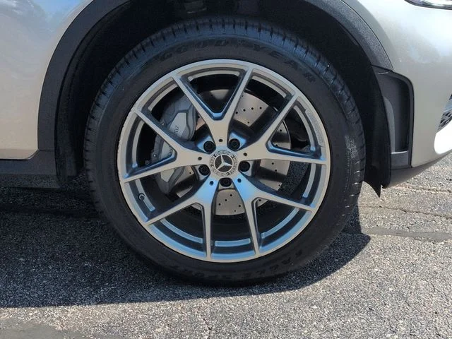 Used 2020  Mercedes-Benz GLC 300 image 9