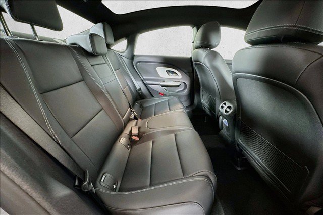 New 2027 MANUFAKTUR Alpine Grey Mercedes-Benz CLA 220 Hybrid image 53