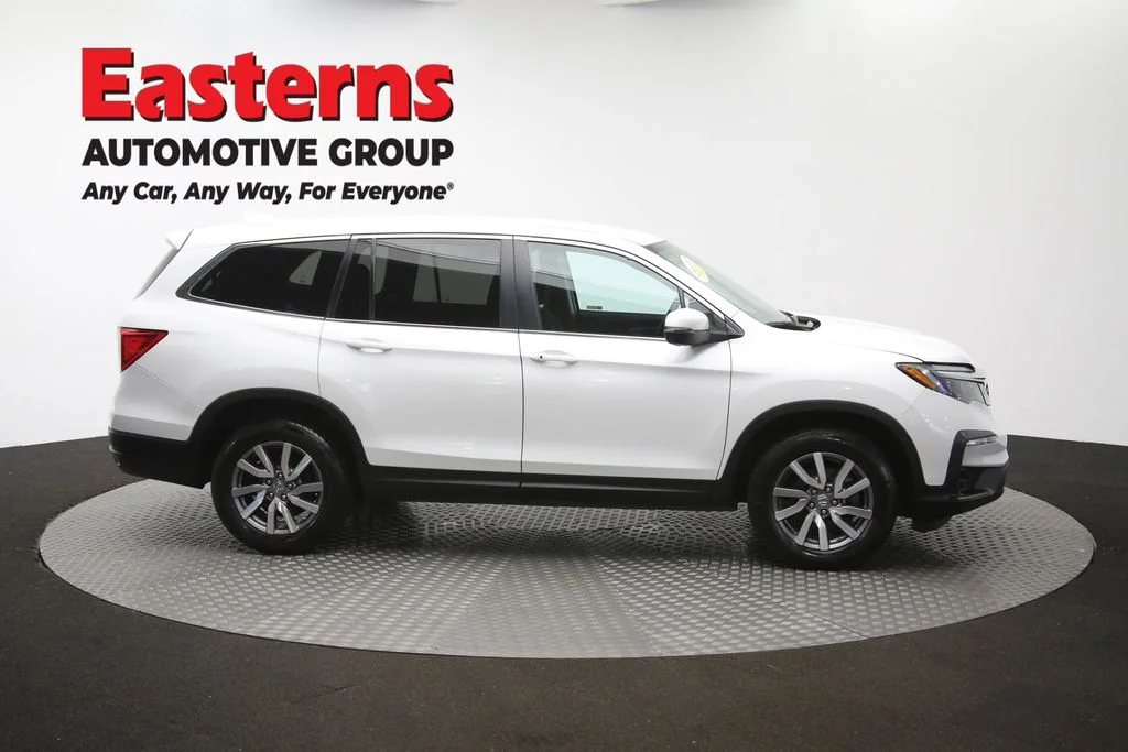 Used 2021 White Honda EX image 45