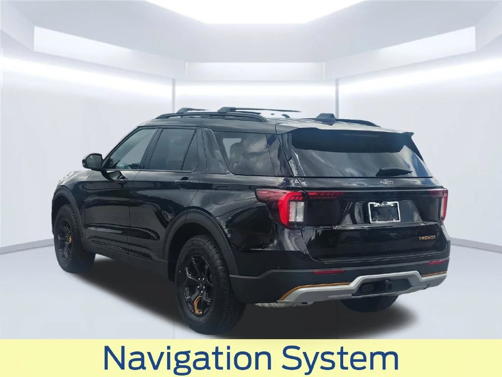New 2026 Agate Black Metallic Ford Tremor® image 22