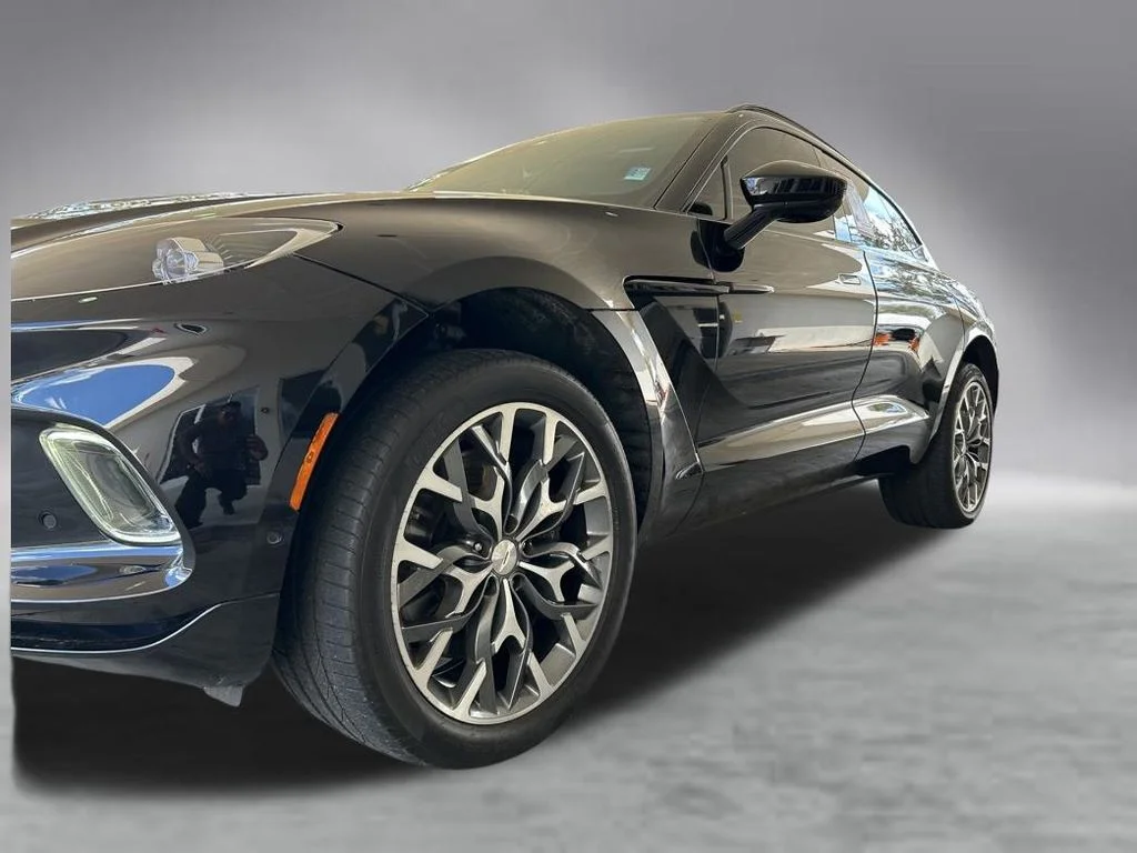 Used 2023 Black Aston Martin Base image 16