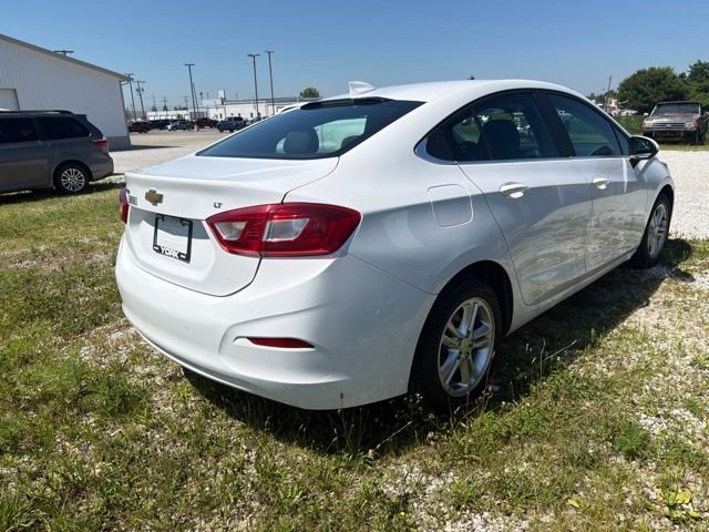 Used 2017 White Chevrolet LT image 4