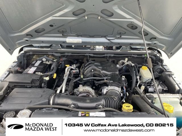 Used 2015 Gray Jeep Sport image 25