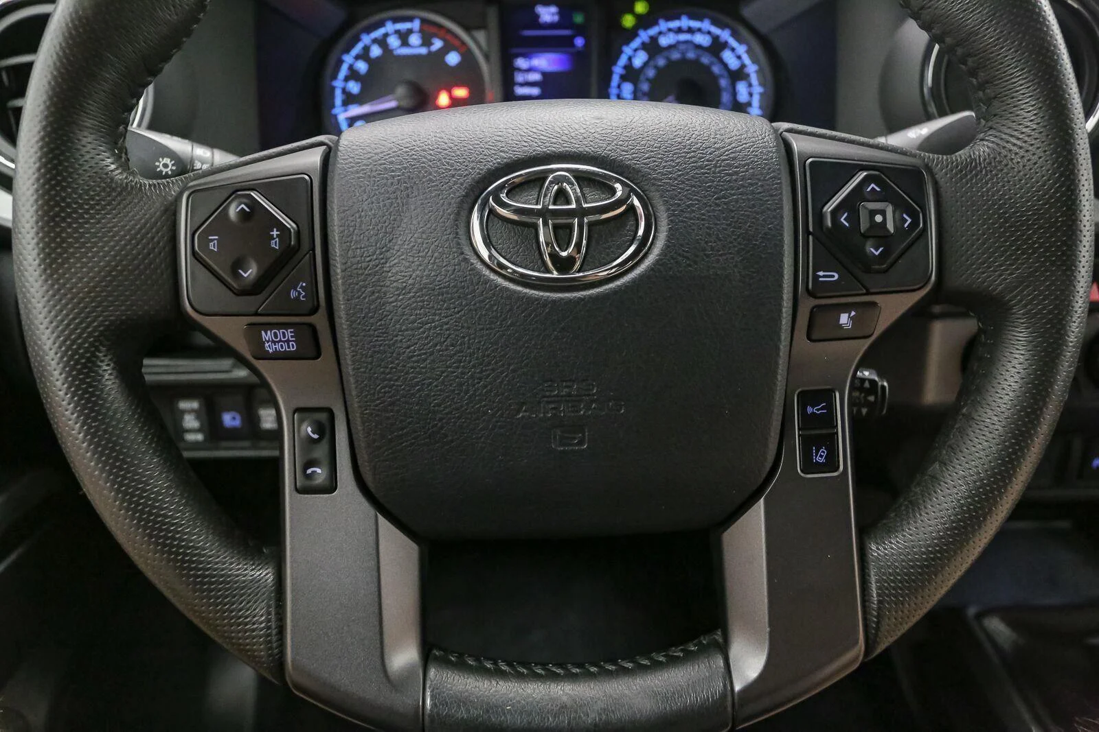 Used 2019 Magnetic Gray Metallic Toyota SR5 image 33