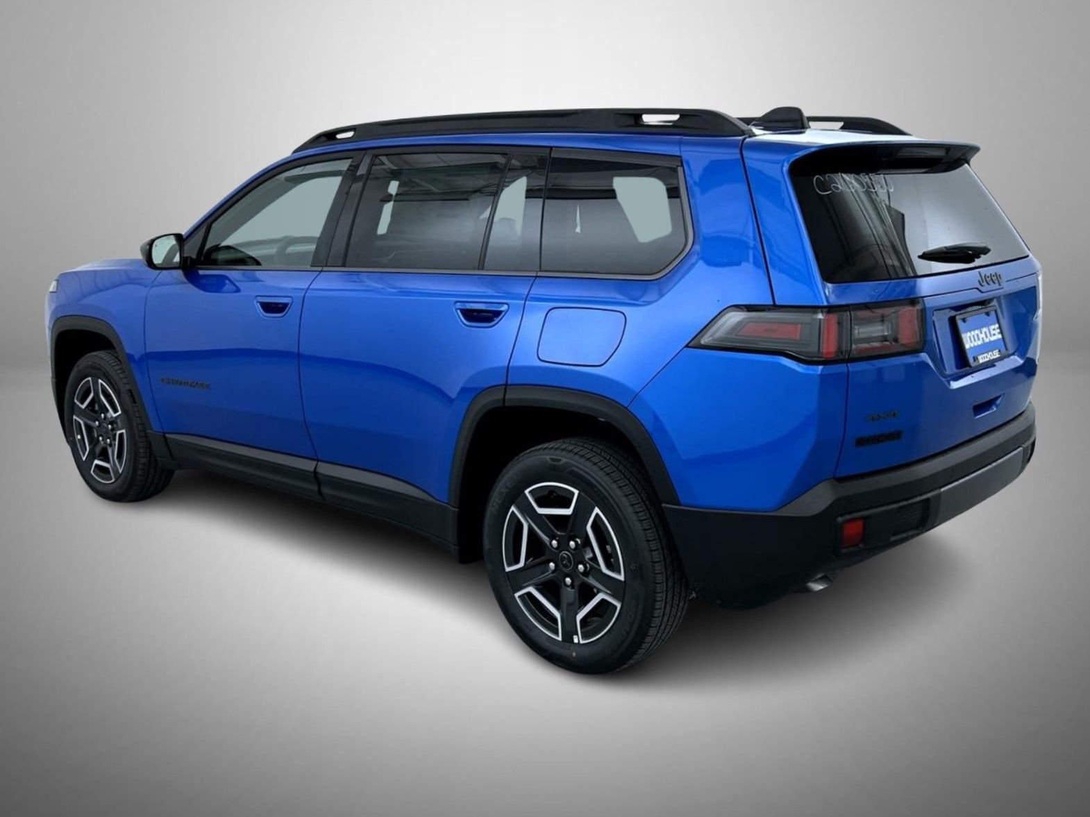 New 2026 Hydro Blue Pearl-Coat Exterior Paint Jeep Laredo image 7