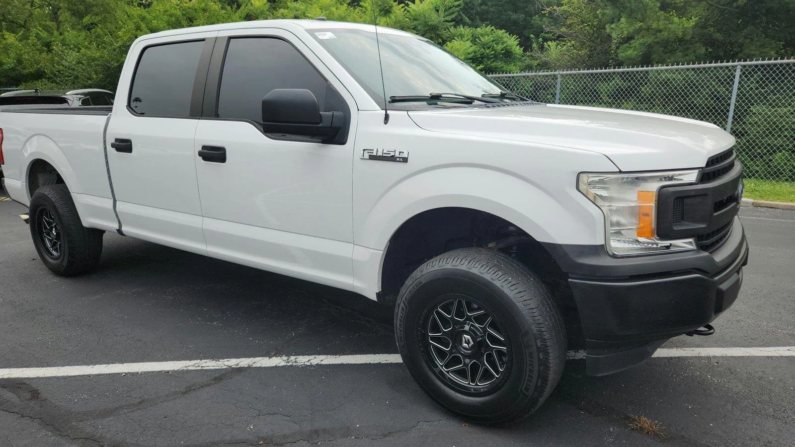 Used 2019 Oxford White Ford XL image 8