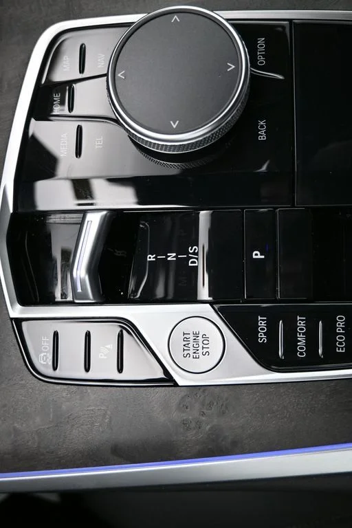 Used 2026 Black BMW sDrive40i image 23