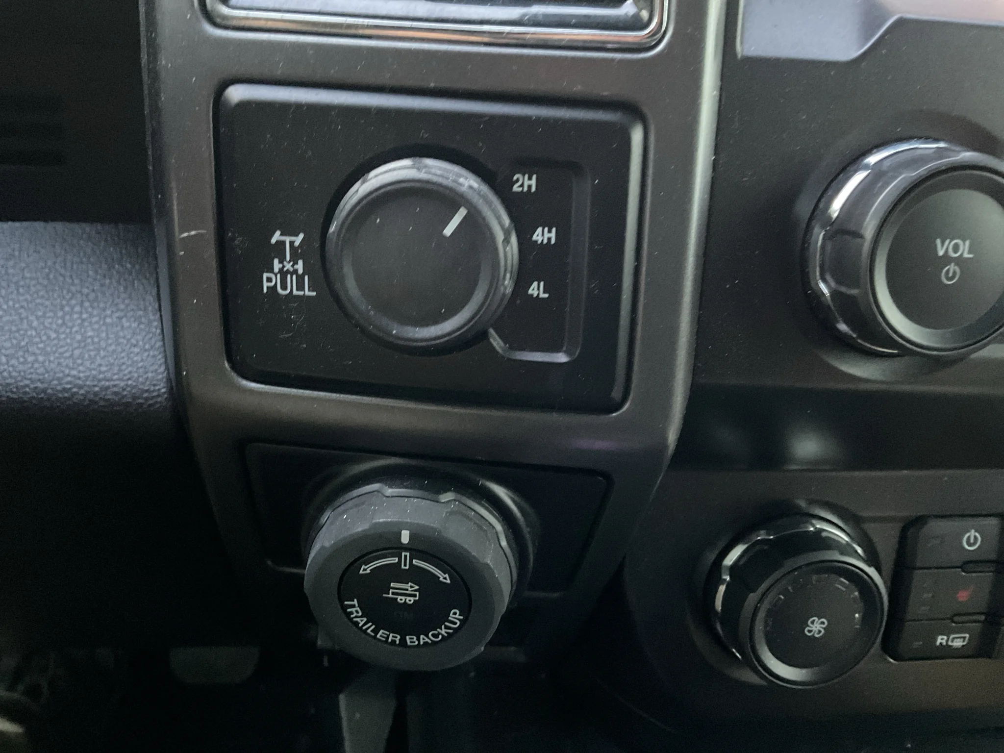 Used 2019 Agate Black Metallic Ford XLT image 22