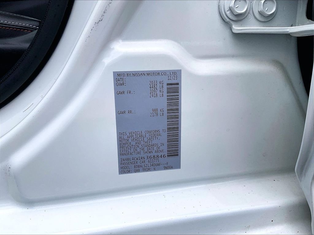 Used 2024 White Nissan 2.5 SR image 36