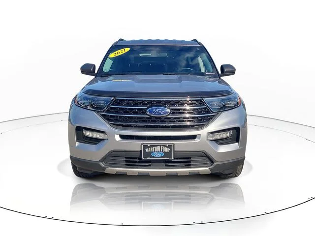 Used 2021 Silver Ford XLT image 2