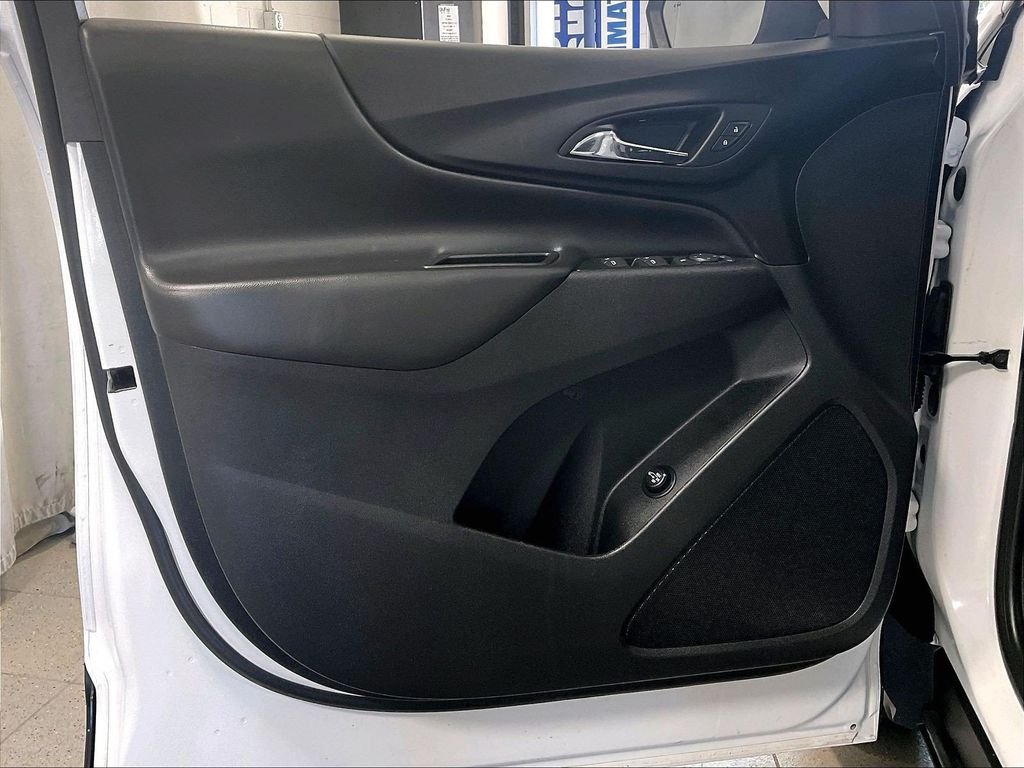 Used 2024 White Chevrolet LT image 9