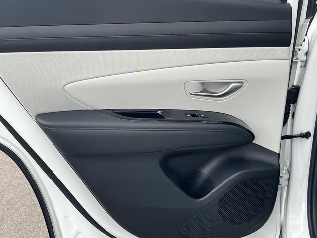 Used 2025 White Hyundai Limited image 21
