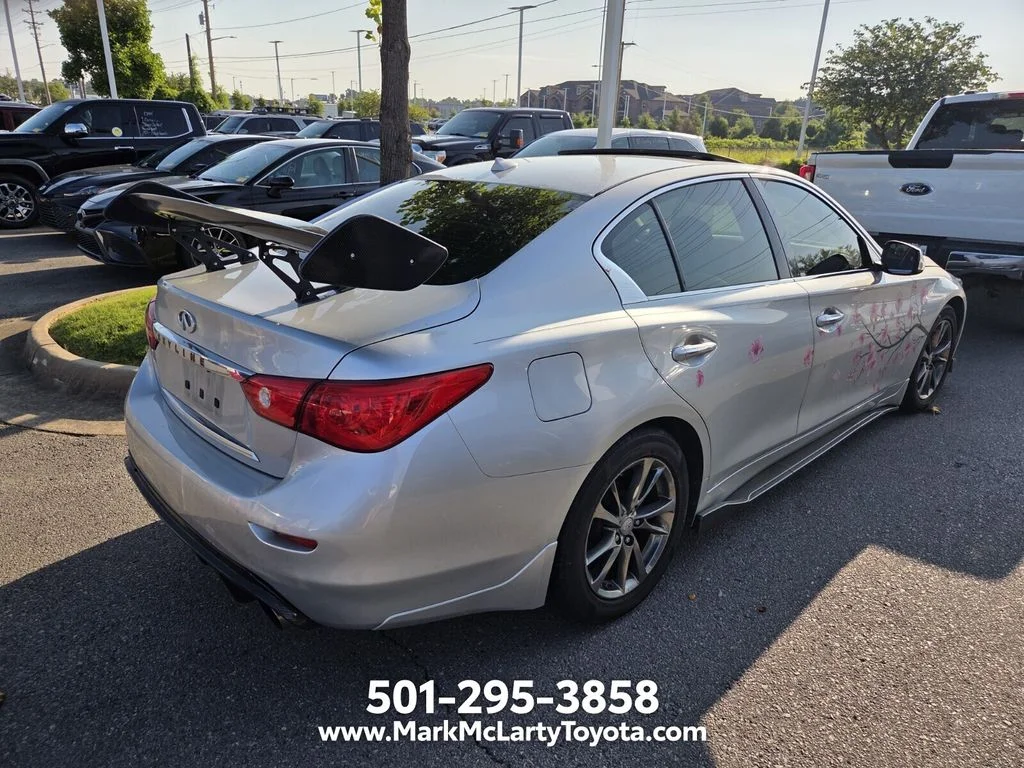 Used 2017 Silver INFINITI 3.0t Signature Edition image 10