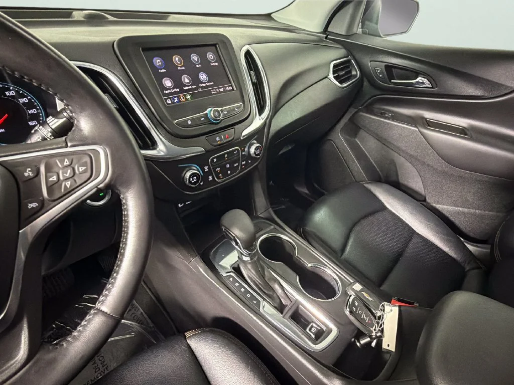 Used 2022 MOSAIC BLACK METALLIC Chevrolet LT image 20