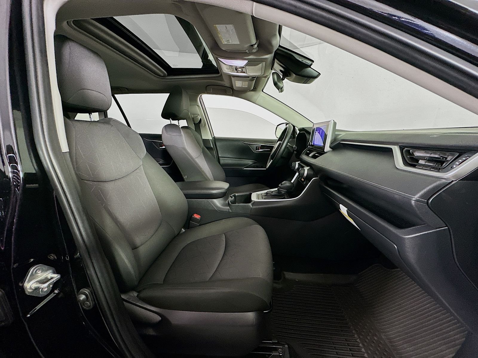 Used 2025 Midnight Black Metallic Toyota XLE image 29