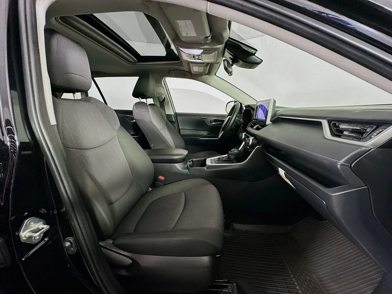 Used 2025 Midnight Black Metallic Toyota XLE image 29