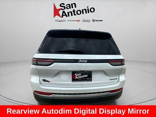 New 2026 Bright White Clear-Coat Exterior Paint Jeep Limited image 12