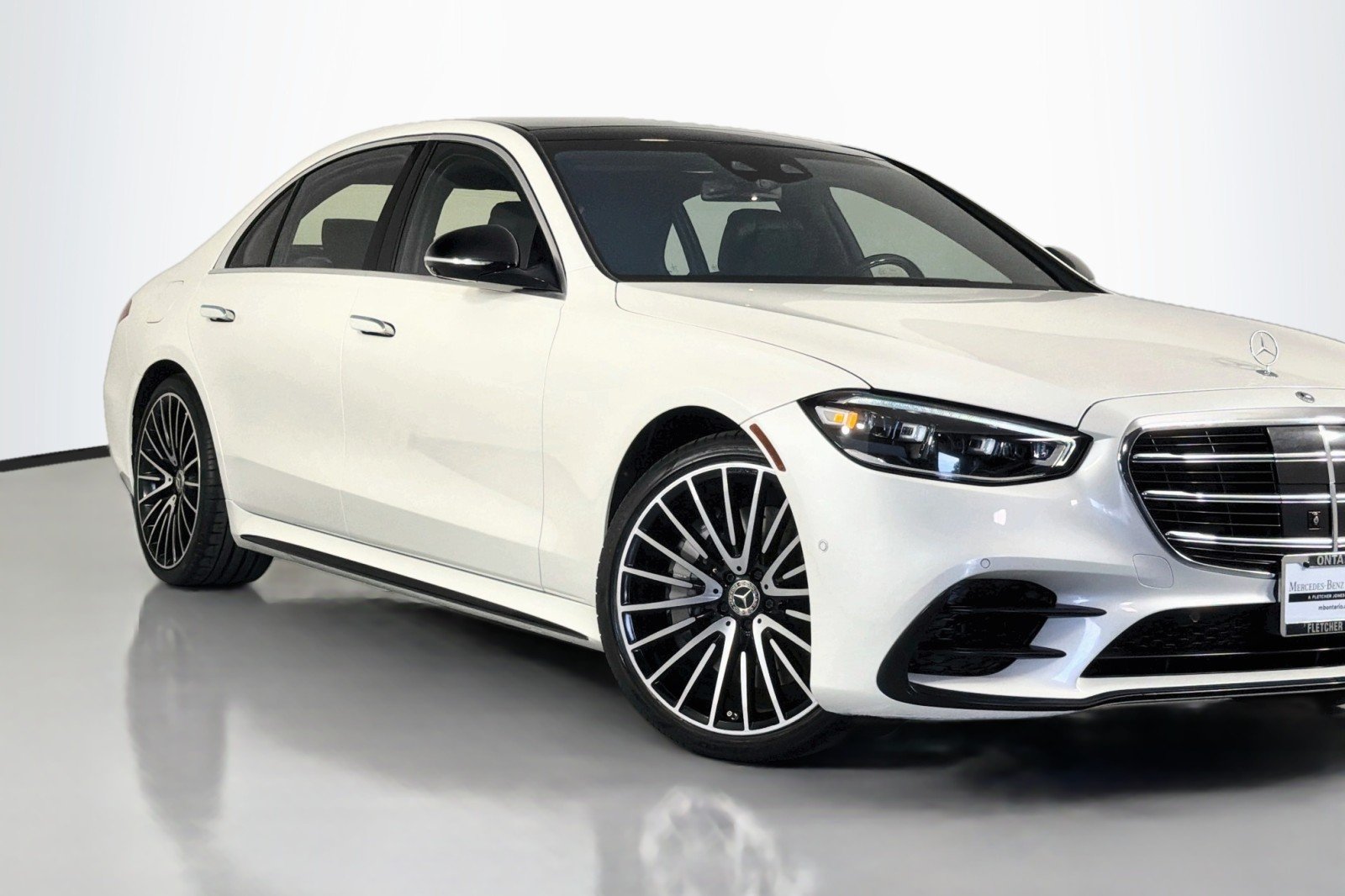 Certified Used 2021 designo Diamond White Mercedes-Benz S 580 image 16