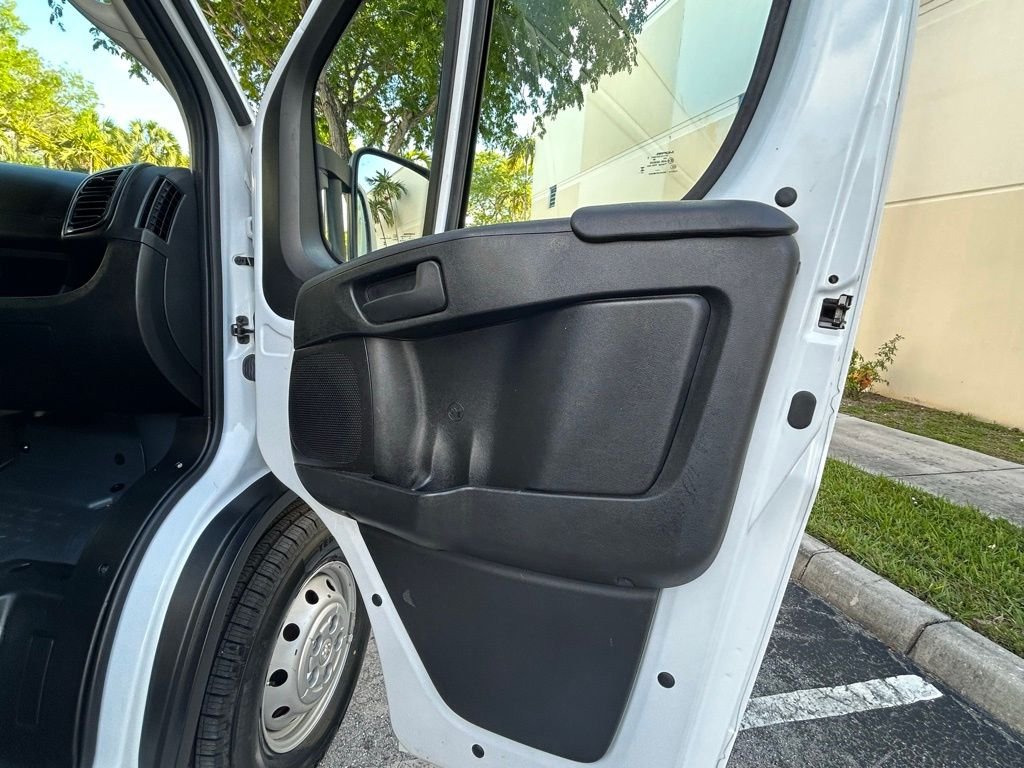Used 2023 White Ram High Roof image 29