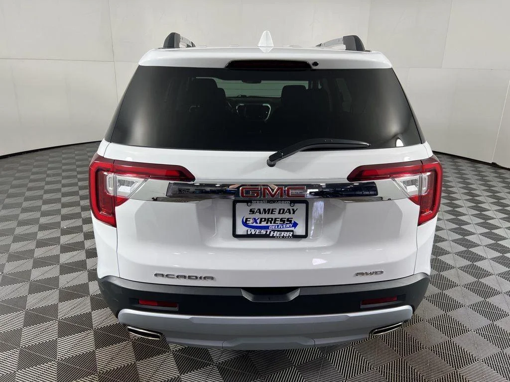 Used 2023 Summit White GMC SLE image 8
