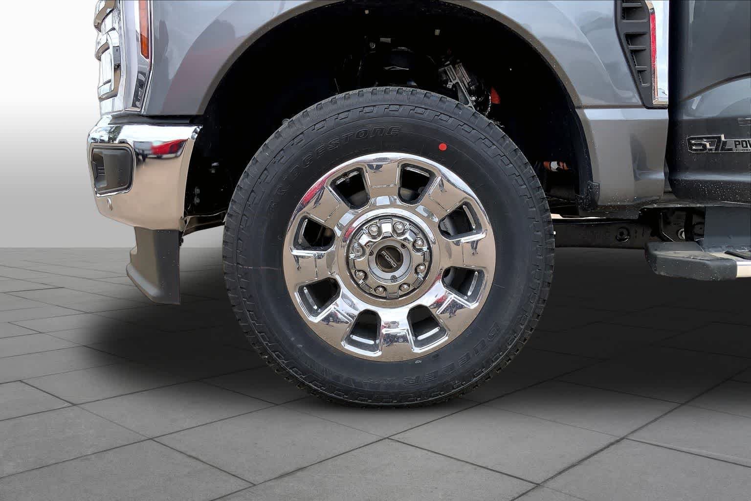 New 2026 Carbonized Gray Metallic Ford F-250® Lariat® image 11