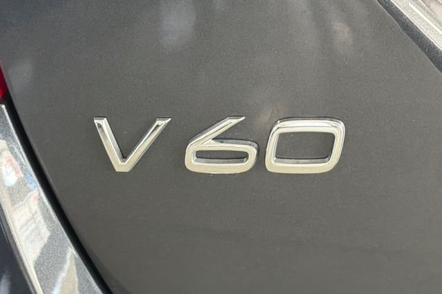 Used 2015 Gray Metallic Volvo T5 Premier image 38