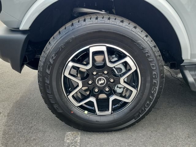New 2026 Avalanche Gray Ford Outer Banks® image 25