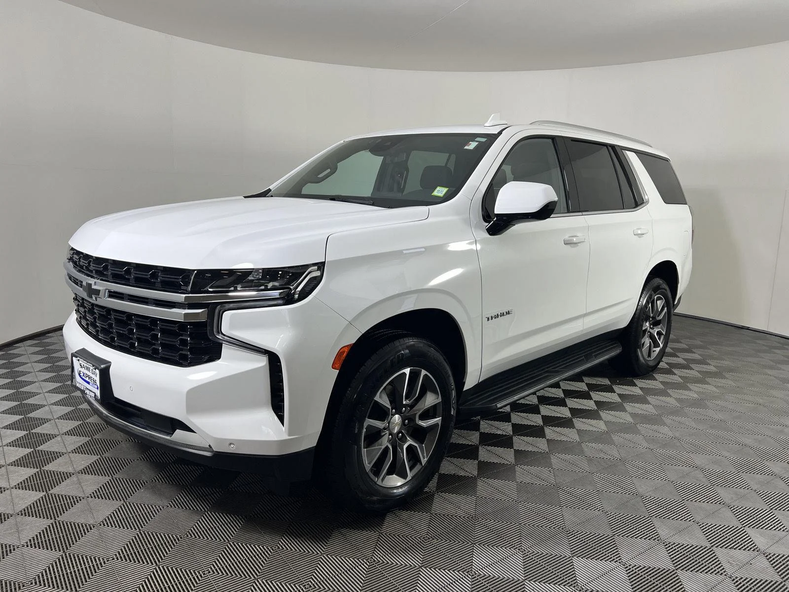 Used 2024 Summit White Chevrolet LS image 29
