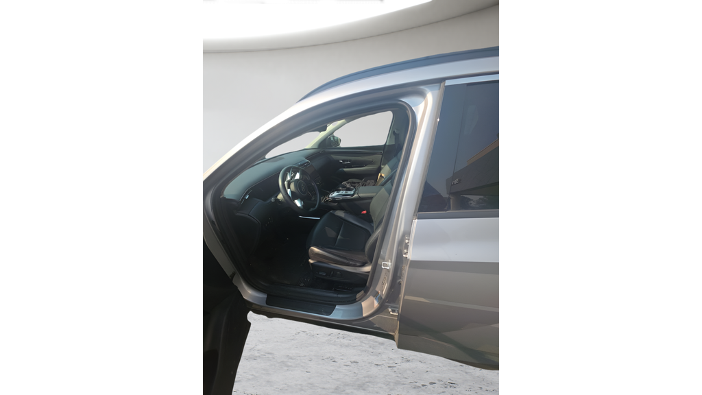 Used 2024 Shimmering Silver Hyundai Limited image 9