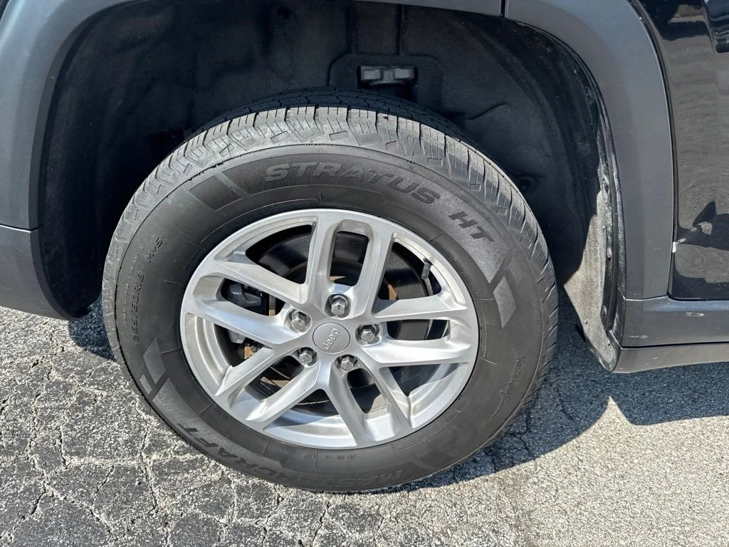 Certified Used 2021 Black Jeep Laredo image 44