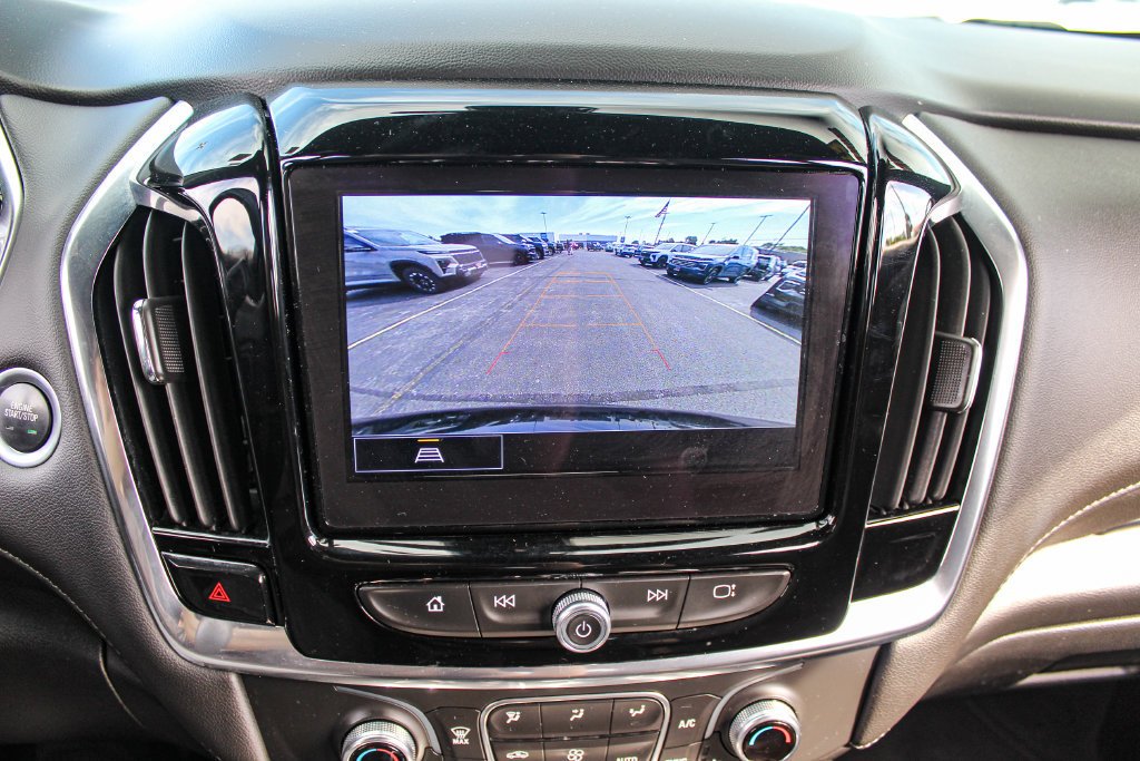 Used 2023 MOSAIC BLACK METALLIC Chevrolet LT Cloth image 29