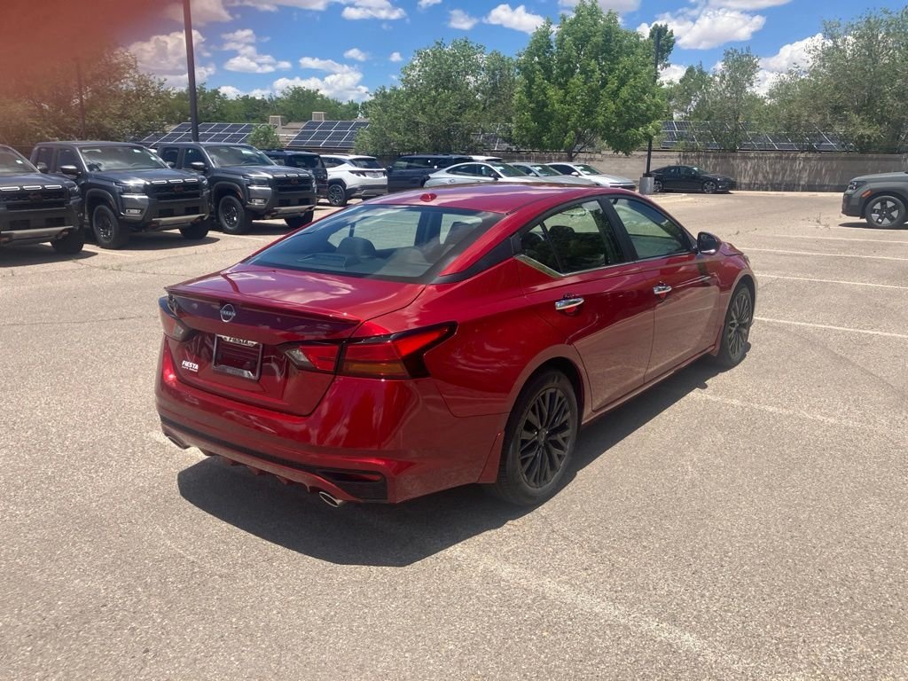 Used 2025 Red Nissan 2.5 SV image 7